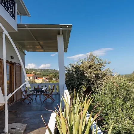 Lilly Traditional Cretan Holiday home